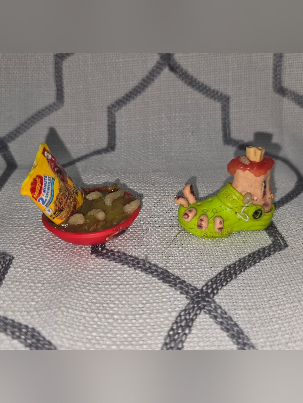 Zuru Mega Gross Minis Series 2 Shocks & Minute Spewdles Set of 2 Toys